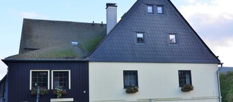 Classy Holiday Home in Deutschneudorf near Glockenwanderweg