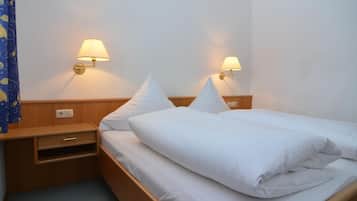 Apartment | 1 bedroom, individually furnished, bed sheets