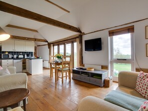 Unclassified image, 5 of 15, button - Nicely Furnished Cottage in Bilsington Countryside (Ashford)