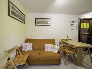 Apartment | Living room