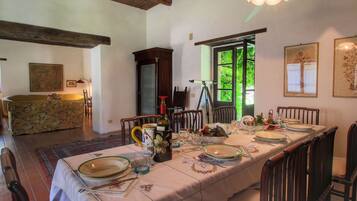 Casa | Cozinha privada | Cooktop, cadeirão de bebê