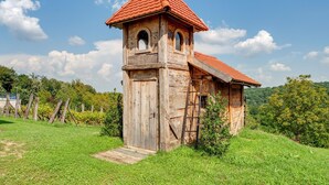 Unclassified image, 3 of 27, button - Serene Holiday Home in Đurđevac With Garden (Durdevac)