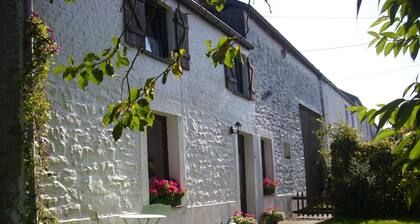 Ideal Cottage for Family & Friends Holiday - Calm in the Midst of Nature