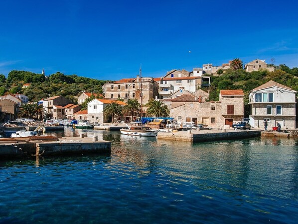 الإطلالة من المنشأة