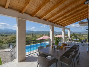 Villa | Havuz | Kapalı yüzme havuzu, açık yüzme havuzu 