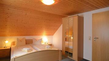 House | 3 bedrooms, individually furnished
