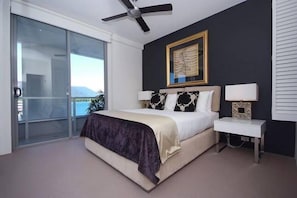 2 bedrooms, iron/ironing board, free WiFi, bed sheets - 301 Harbour View - Cairns City marina views (Cairns City)