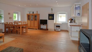 DVD player - Luxurious Holiday Home in Perlesreut Near Forest (Perlesreut)