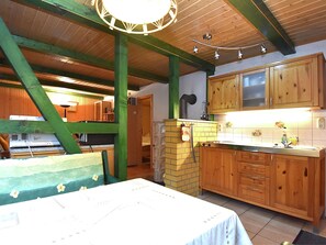 Bungalow | Private kitchen | High chair - Luxurious Bungalow in Neustadt Harz With Private Terrace (Harztor)