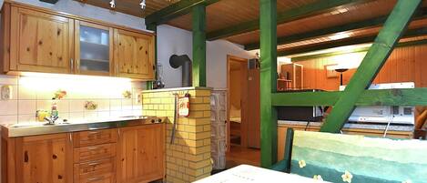 Bungalow | Dining
