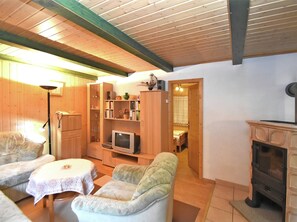 Bungalow | Living area - Luxurious Bungalow in Neustadt Harz With Private Terrace (Harztor)