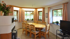 Dining - Serene Holiday Home in Bischofsmais Bavaria near Forest (Bischofsmais)