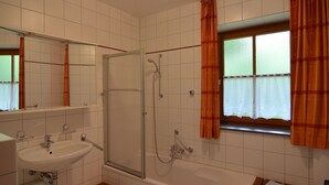 House | Bathroom - Serene Holiday Home in Bischofsmais Bavaria near Forest (Bischofsmais)