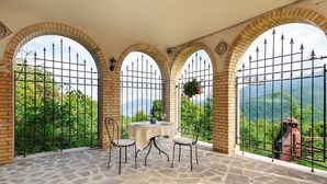 Balcony - Studio in Castle With Pool and Views of the Majella Park and Lake Bomba (Rosello)