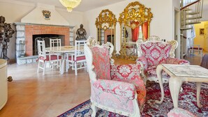 Dining - Studio in Castle With Pool and Views of the Majella Park and Lake Bomba (Rosello)