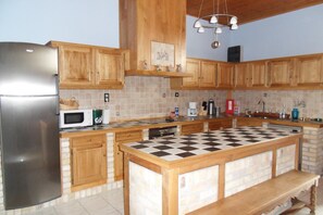 Highchair - Holiday Home in Cul-des-sarts With Roofed Terrace (Couvin)