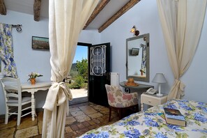 Apartment | 1 bedroom, bed sheets - Villa in Paleokastrites with Swimming Pool near Beaches (Corfu)