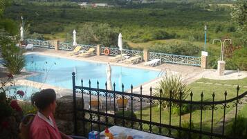 Apartment | Pool | Outdoor pool