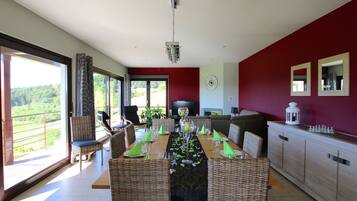 House | Tempat makan