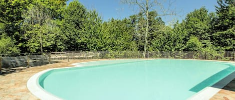 House | Pool