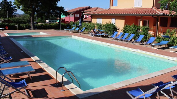 Udendørs pool