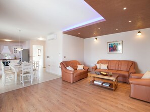 Villa | Living room
