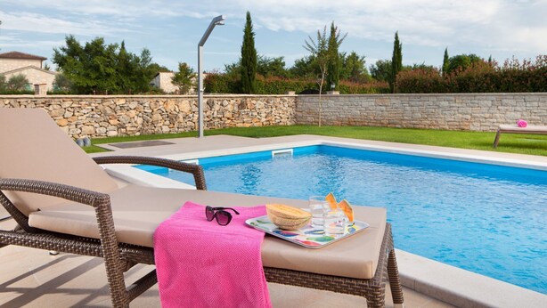 Utomhuspool