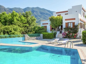 Villa | Pool