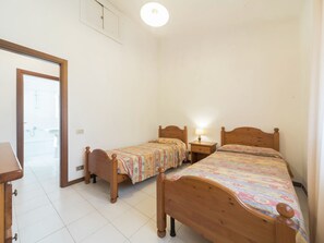 2 bedrooms, individually furnished - Villa Escape Near Orbetello Beach (Orbetello)