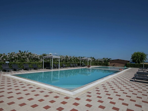 Maison | Piscine | Piscine extérieure