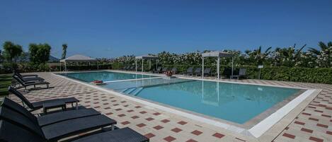 House | Pool | Outdoor pool