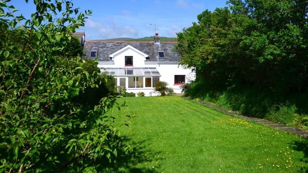 Exterior - Spacious Holiday Home in Rosebush With Garden (Clynderwen)
