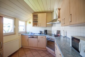 Apartment | Eigene Küche | Hochstuhl