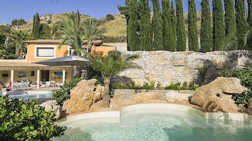 Villa | Pool | Indoor pool, outdoor pool