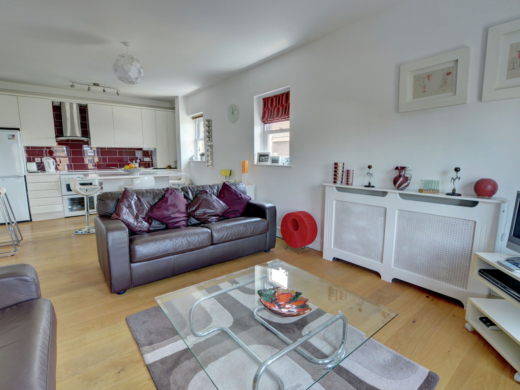 Apartment | Living room | DVD player