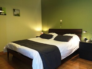 House | 3 bedrooms, individually furnished, bed sheets - Holiday Home Picciano Near Medieval Towns (Picciano)