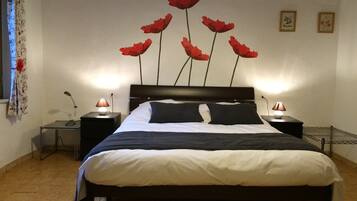 3 bedrooms, individually furnished, bed sheets