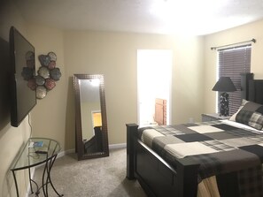 3 Schlafzimmer, Schreibtisch, Bügeleisen/Bügelbrett, kostenloses WLAN