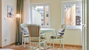 Living room - Bubbly Apartment in Warnemünde near Beach (Rostock)