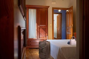 4 bedrooms, iron/ironing board, travel crib, free WiFi - Rural house Pontevedra. Pool, garden and barbecue (Vilaboa)