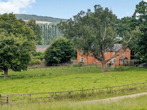 Property grounds - 2 bedroom accommodation in Mathon, near Malvern (Mathon, near Malvern)