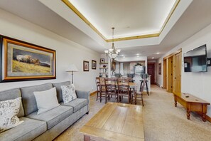 TV, fireplace, DVD player