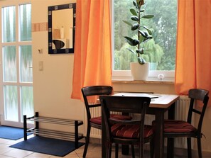 Apartment | Dining