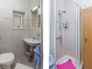 Villa | Bathroom
