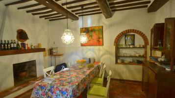 Cottage | Tempat makan
