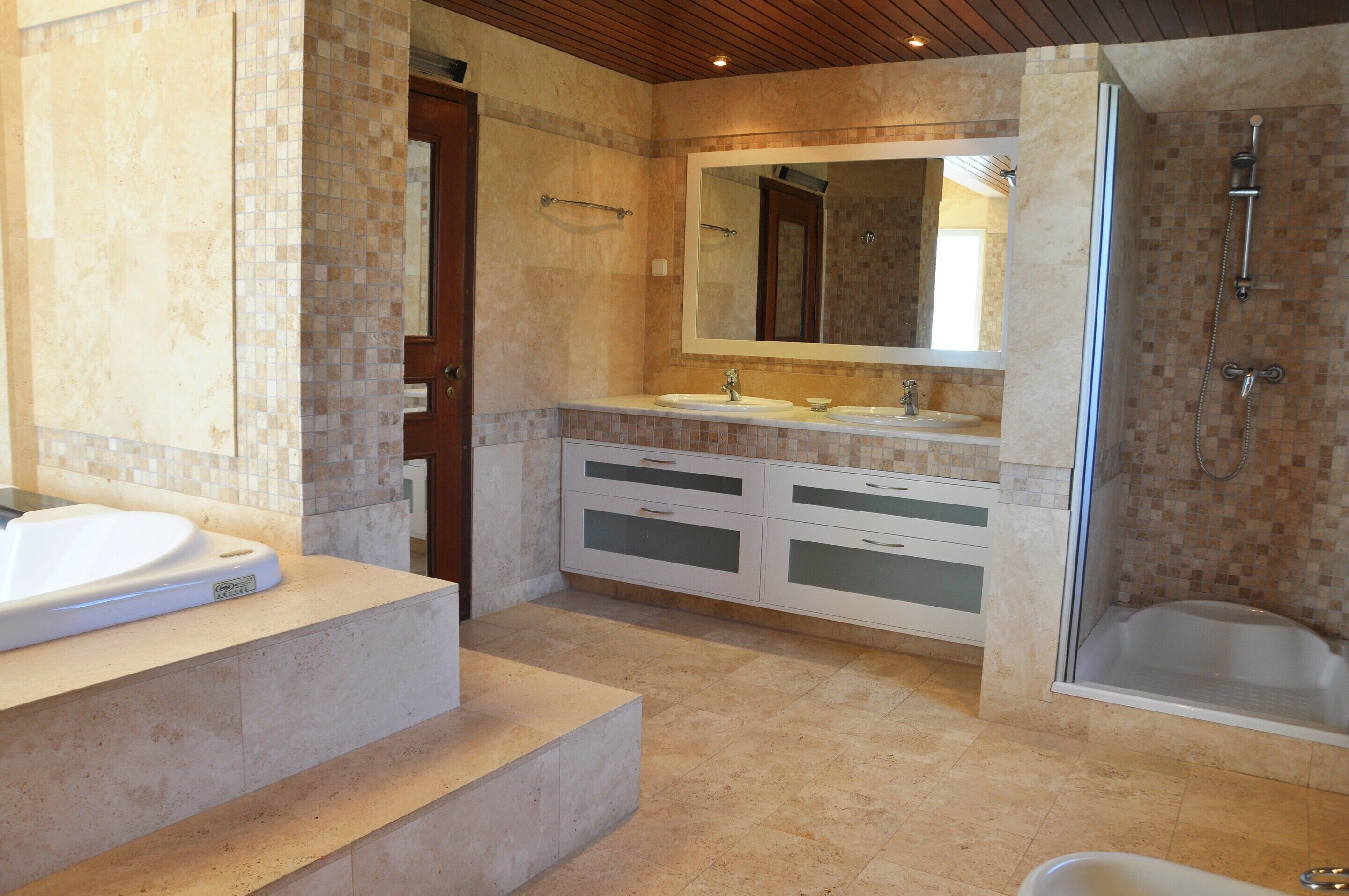 Villa | Bathroom | Shower