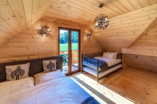 Villa | 2 bedrooms, individually furnished, bed sheets