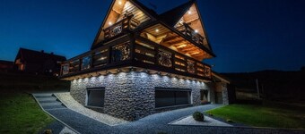 Luxury Villa with View of Tatra Mountains, Sauna, Hot Tub, Swimming Pool