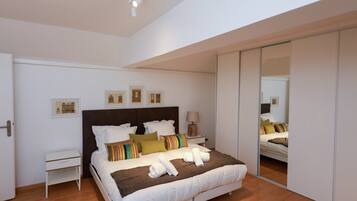 3 habitaciones, tabla de planchar con plancha y wifi gratis