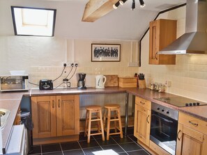 Dishwasher - 1 bedroom accommodation in Holywell Bay, near Perranporth (Holywell Bay, near Perranporth)